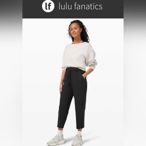 Lululemon Keep Moving Crop *High Rise, 23" Black $98 size 4